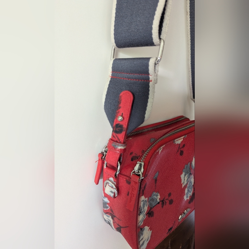 Cath Kidston Red Floral Crossbody Bag Wide Adjustable Strap - Picture 3 of 15